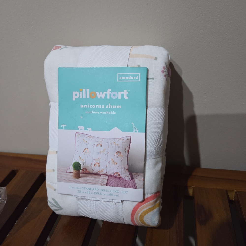 Pillowfort Unicorns Sham - White and Pink
